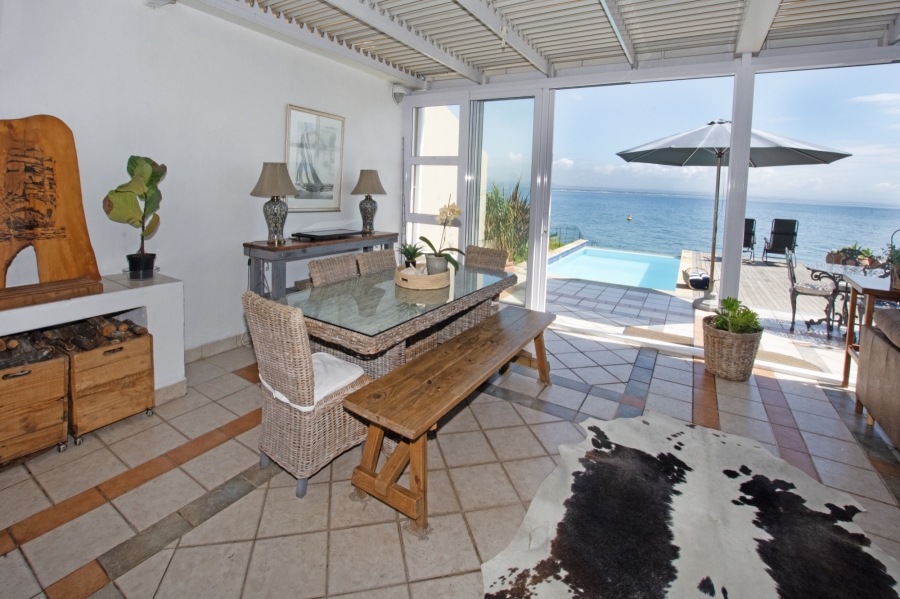 6 Bedroom Property for Sale in Port St Francis Eastern Cape